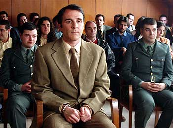 Fernando Guillén Cuervo, en una escena de  Mis estimadas víctimas. 