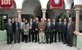 Junta y UEx analizan la situación real de la universidad en cada una de las áreas de gestión