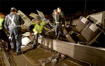 Imagen del accidente del Talgo Madrid-Cartagena, en Tobarra (Albacete), el 4 de enero de 2003.