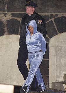 Carolyn Correa, tras entregarse a la policía.