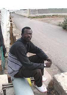 A LA ESPERA DE LA REGULARIZACIÓN.