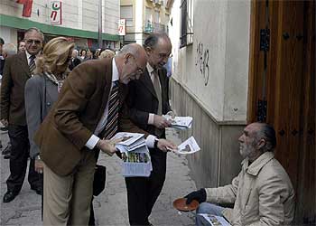UNA 'LIMOSNA ELECTORAL'.