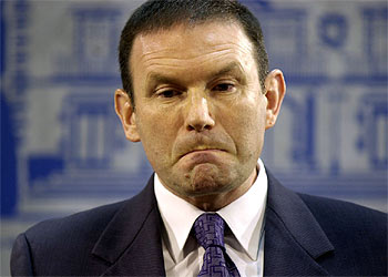 El  lehendakari,  Juan José Ibarretxe, durante su declaración.