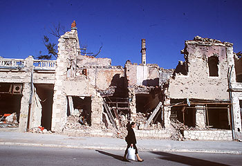 Viviendas destruidas pertenecientes a croatas de Mostar.