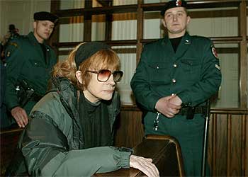 Nadine Trintignant, madre de la víctima, durante el juicio.