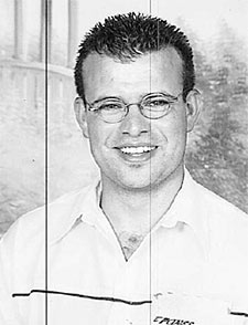 Foto de Bekkali cedida por su familia al semanario  Le Journal , de Casablanca.