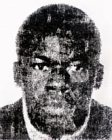 SAM DJOCO   Esperaba los papeles para traer a la familia de Senegal