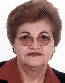 ENCARNACIÓN MORA DONOSO  "Cosía y bordaba como la mejor"