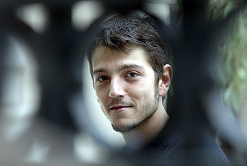 El actor Diego Luna, el pasado miércoles en Madrid en la promoción de  Nicotina. 