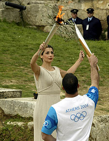 'Pasar la llama, unir el mundo'