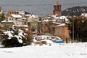 Paisaje navideño en el Baix Camp ya entrada la primavera