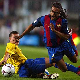 Davids cae ante la entrada de un jugador del Villarreal.