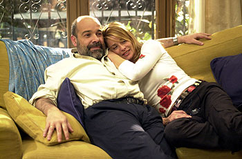 Antonio Resines y Belén Rueda protagonizan  Los Serrano,  la serie de ficción nacional más vista esta temporada.