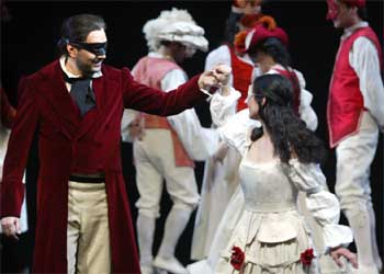 Un momento de la representación de la ópera  Don Giovanni .