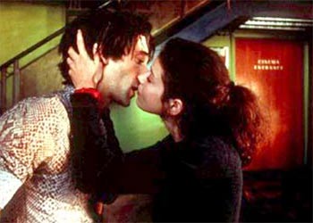 Adrien Brody y Charlotte Ayanna, en  Amar al límite.  