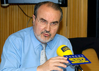 Pedro Solbes, durante una entrevista en la cadena SER.