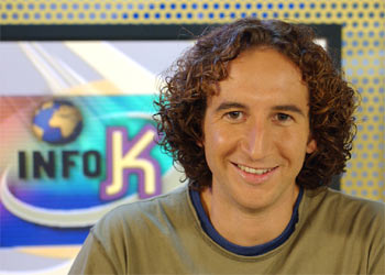 Manel Alias, presentador de  Info-K,  noticiario que emite TV-3 de lunes a viernes (19.00) a través de su canal K3  EL 33.
