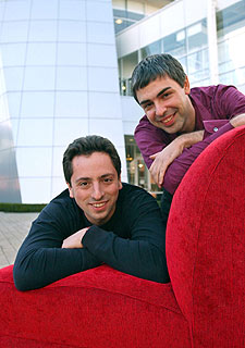 Serguéi Brin (izquierda) y Larry Page, fundadores del buscador Google.rnrn AP
