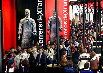 La exposición de los guerreros chinos fue la que más público atrajo.