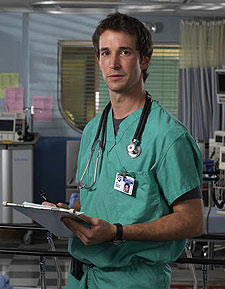 Noah Wyle, caracterizado como John Carter en  Urgencias. 
