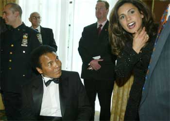 Muhammad Alí, durante la recepción del Instituto Árabe-Americano.