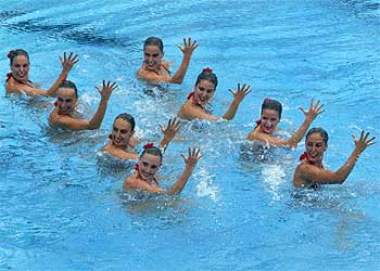 El equipo español, durante su actuación en la rutina técnica.