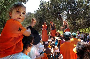 15.000 personas reclaman "un verano para todo el mundo"