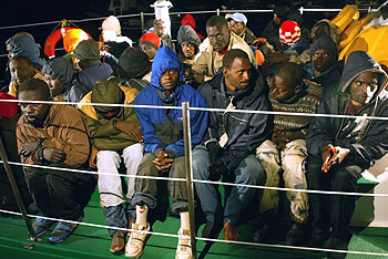 PATERA PERDIDA EN CANARIAS.