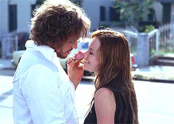 Val Kilmer y Kate Bosworth, en  Wonderland (Sueños rotos),  de James Cox.