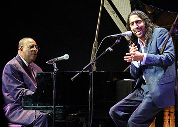 Chucho Valdés y Diego el Cigala, durante su concierto en La Habana.