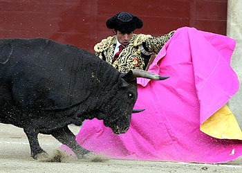 David Luguillano, en su segundo toro.