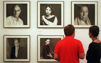 Las fotografías de Laurence Sudre incluidas en la exposición   A ambos lados del espejo .