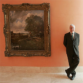 Tomás Llorens, conservador jefe del Museo Thyssen-Bornemisza, ante 'La esclusa', de Constable.