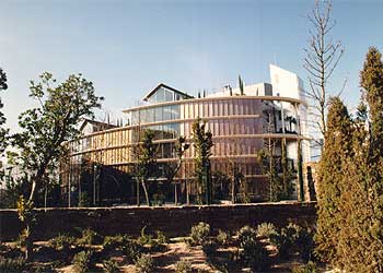 Sanitas apuesta por crecer en el sector de  residencias de ancianos.