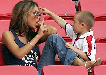 UNA TARDE DE FÚTBOL EN FAMILIA.