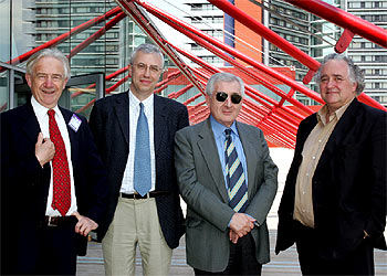 De izquierda a derecha, Anthony Close, José Manuel Sánchez Ron, Vincenzo Vitiello y Jorge Wagensberg.