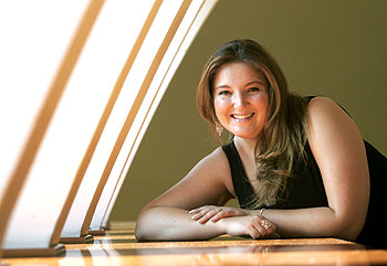 La soprano Mariola Cantarero, en el Teatro Real.