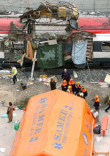 Uno de los trenes atacados por terroristas en Atocha el pasado 11-M.