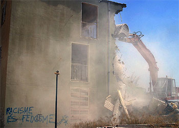 Últimos derribos en el enclave marginal de Parque Ansaldo