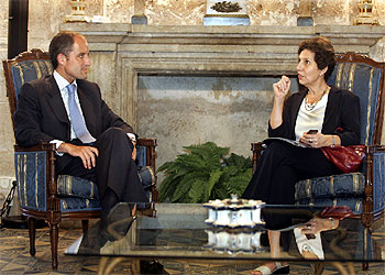 ISABEL ALLENDE, EN EL PALAU.