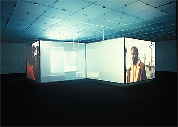 Imagen de la instalación arquitectónica 'Interiors' (2002), de Doug Aitken.