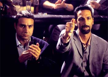 Alberto San Juan y Ernesto Alterio, en  Días de fútbol,  película dirigida por David Serrano y una de las más taquilleras de 2003.