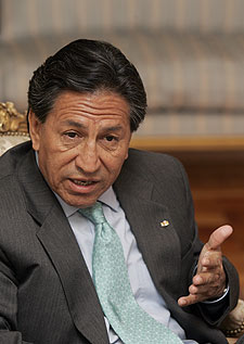 El presidente de Perú, Alejandro Toledo, en un momento de la entrevista.