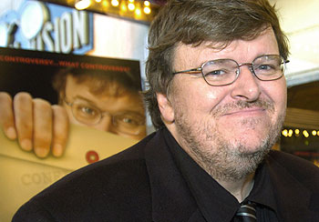 Michael Moore, en el estreno de  Fahrenheit 911  en Washington, en junio.