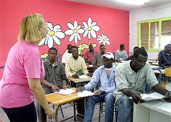 Voluntarios para ayudar a los inmigrantes de Alcarràs