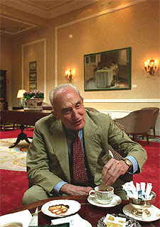 Giovanni Sartori, durante la entrevista, celebrada a comienzos de julio en un hotel de Madrid.