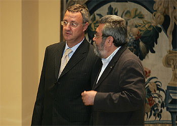 Jesús Caldera, ministro de Trabajo, con Cándido Méndez, secretario General de UGT.