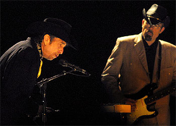 UN VIEJO ROCKERO EN ALCALÁ.