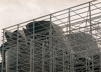 Soportes para los dos cubos de Yamagata