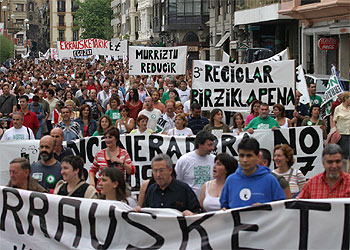 MÁS MOVILIZACIONES CONTRA LA INCINERADORA .